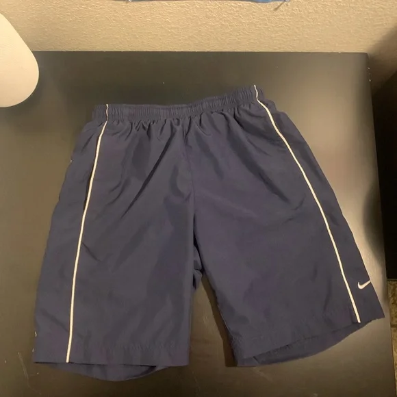 Vintage Nike Shorts - Picture 1 of 3